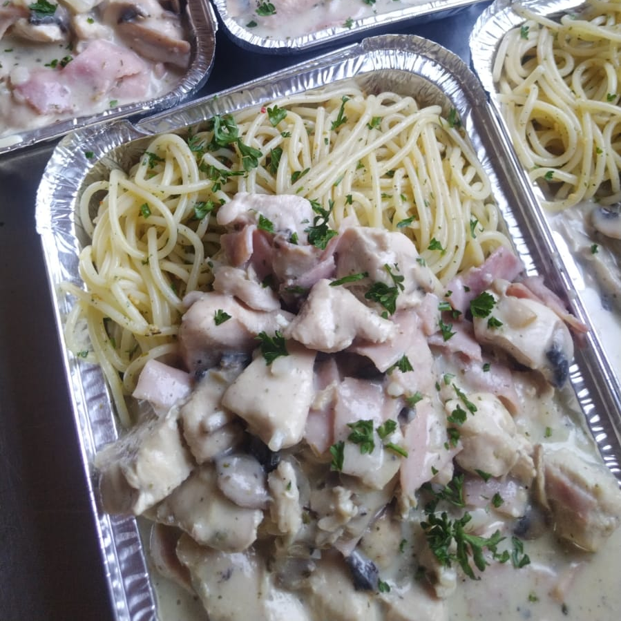 Chicken Alfredo with Spaghetti
